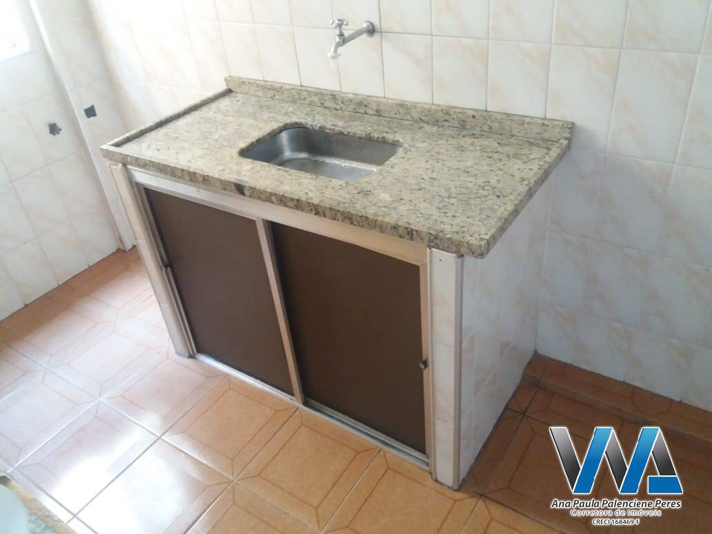 Apartamento à venda com 2 quartos, 42m² - Foto 2