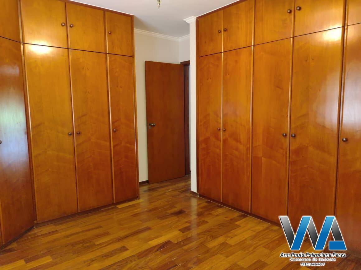 Casa à venda com 3 quartos, 250m² - Foto 12