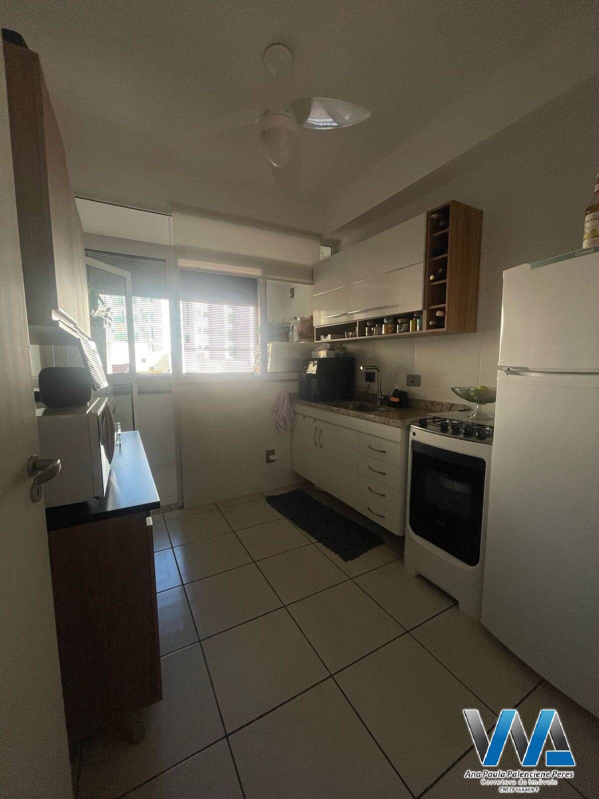 Apartamento à venda com 2 quartos, 69m² - Foto 3