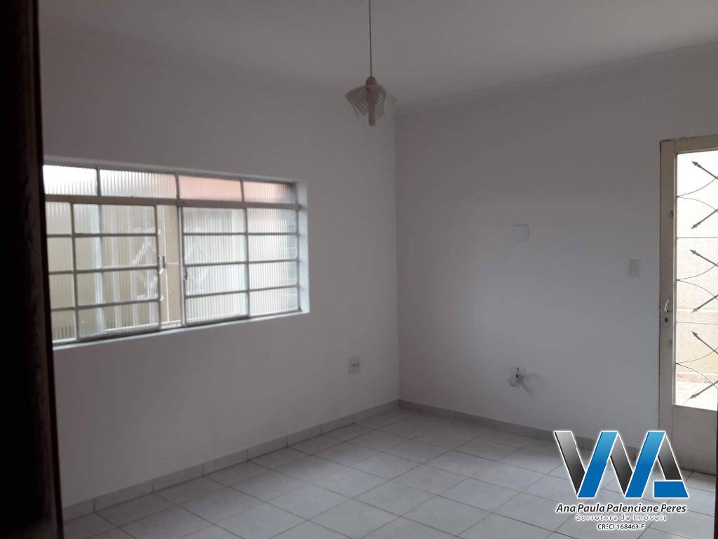 Casa à venda com 2 quartos, 200m² - Foto 5