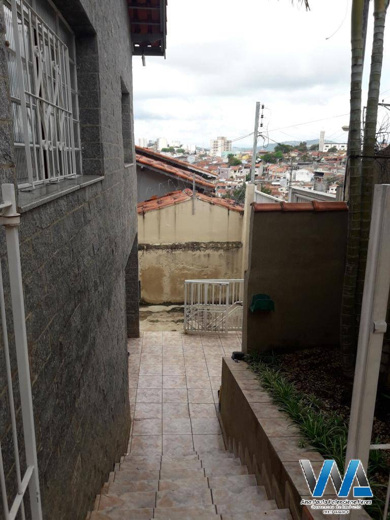 Casa à venda com 2 quartos, 200m² - Foto 7