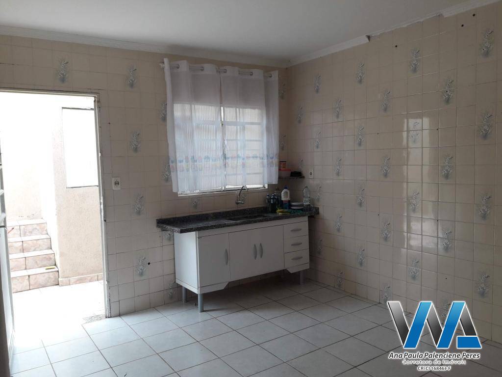 Casa à venda com 2 quartos, 200m² - Foto 12