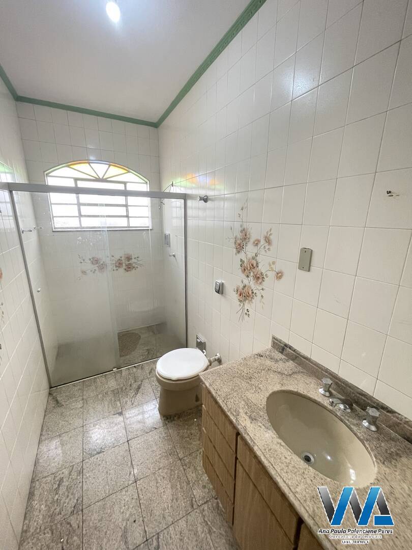 Casa para alugar com 5 quartos, 250m² - Foto 14